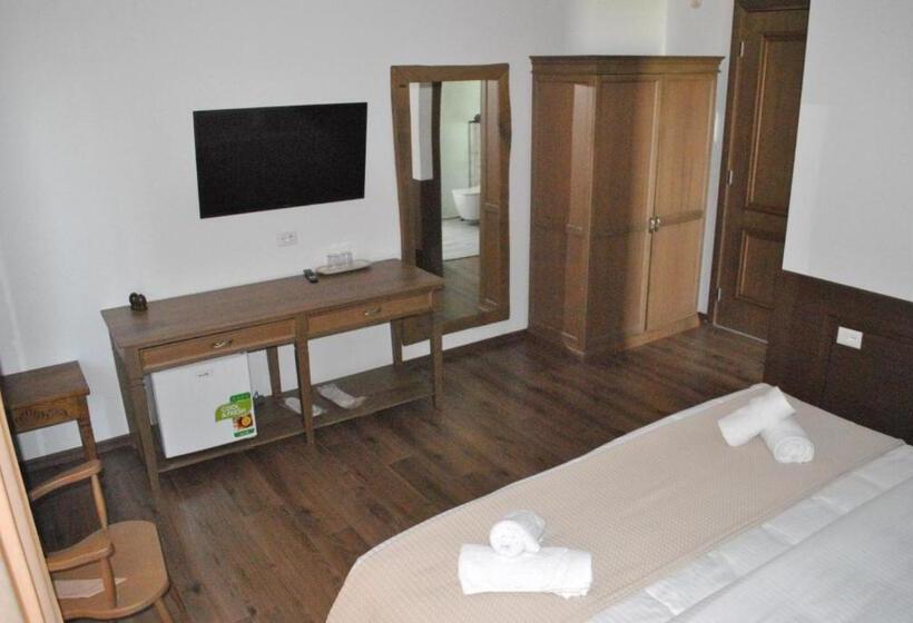 Трехместный Номер Deluxe, Boutique Vila Fidani