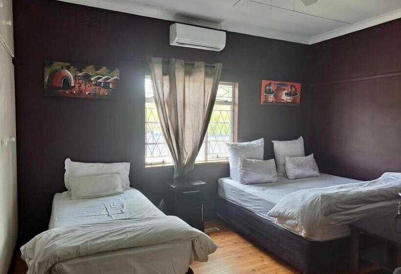 Семейный Номер Совместный Санузел, Mino Guest House