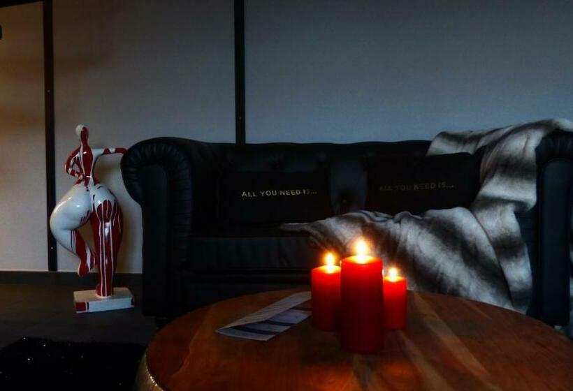 Номер Стандарт с Гидромассажем, Love Room Spa L Impertinente