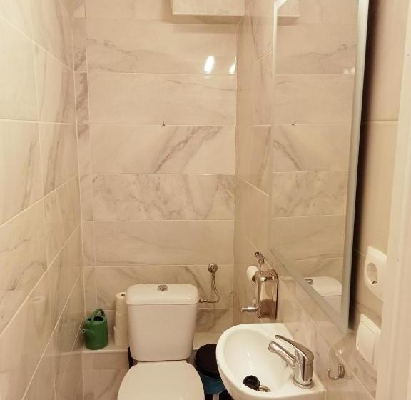 اتاق اکونومی, Sylhet Bnb