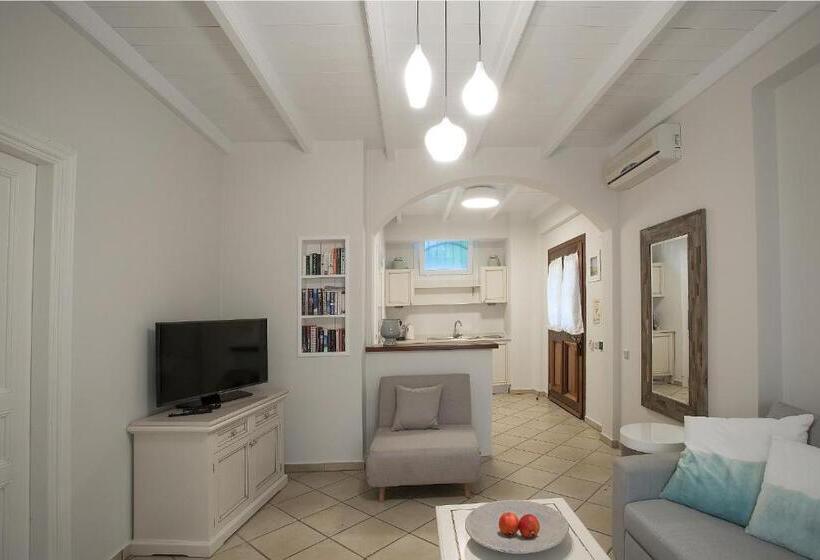 سوییت با چشم‌انداز باغ, Delfino Blu Wellness Boutique