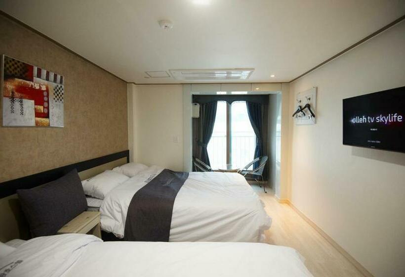 Номер Deluxe, Dorcas Tourist Hostel