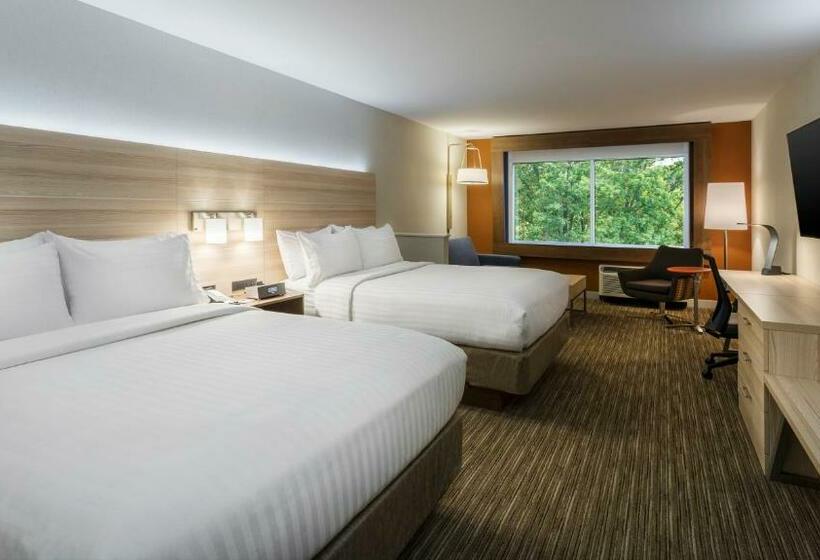 장애인을 위한 스위트, Holiday Inn Express & Suites Medina, An Ihg