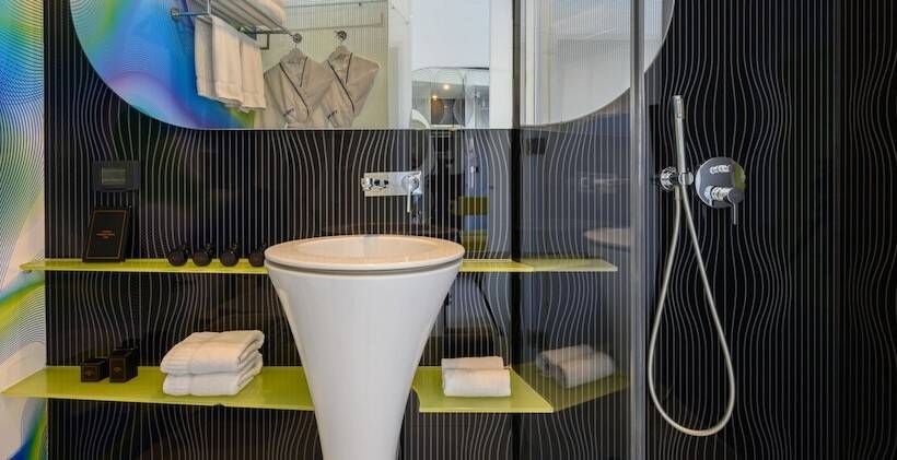 Classic room with balcony, Poli House By Afi Hotels