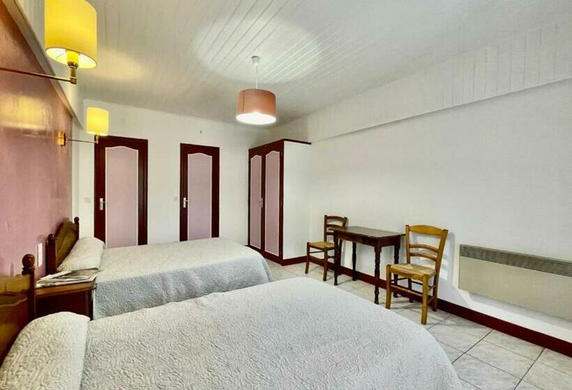 Четырехместный Номер Стандарт, Ferme Auberge Du Roc