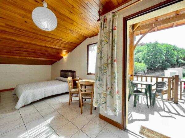 Семейный Номер, Ferme Auberge Du Roc