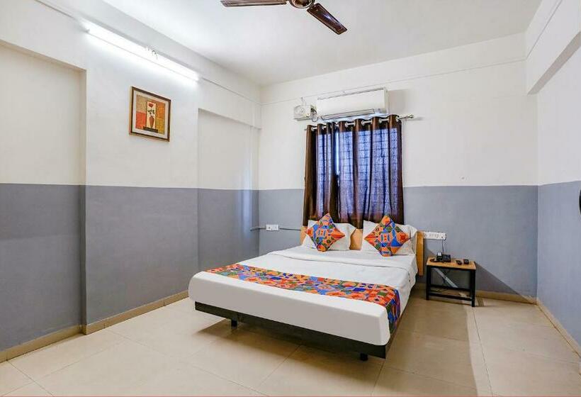 Номер Deluxe, Fabhotel Bhakti Sankul