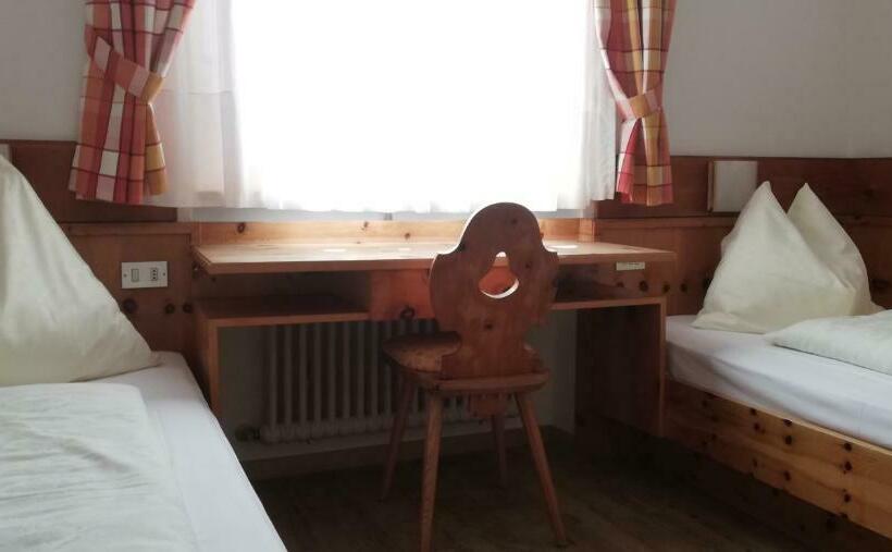 Апартаменты 1 Спальня с Балконом, Ferienwohnungen St Hippolyt Mit Hallenbad