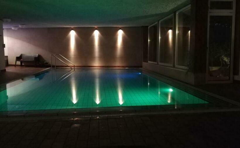 Апартаменты 3 Спальни, Ferienwohnungen St Hippolyt Mit Hallenbad
