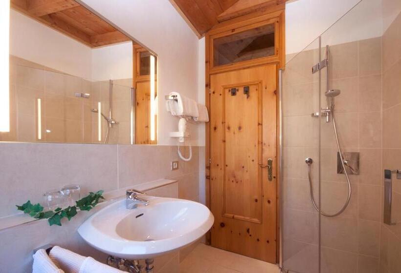 Апартаменты 1 Спальня с Балконом, Ferienwohnungen St Hippolyt Mit Hallenbad