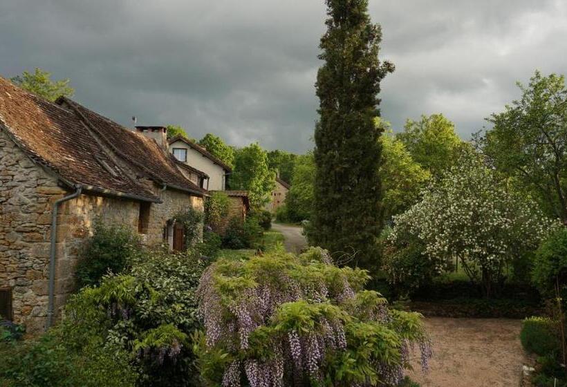 Standard room with outdoor bath, Gite Le Bedigas