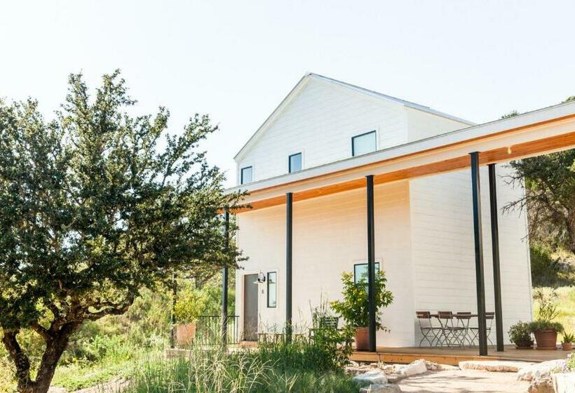 Хижина, Contigo Ranch Fredericksburg