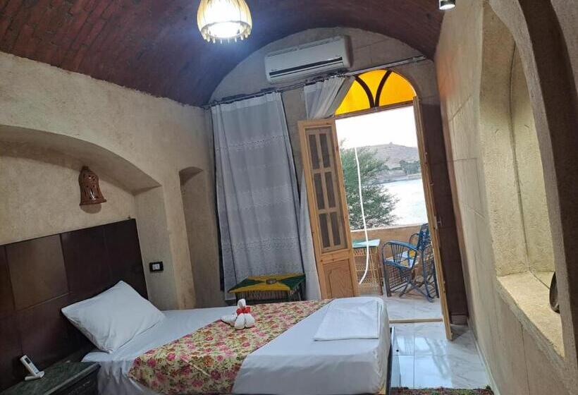 اتاق استاندارد با تراس, Queen House