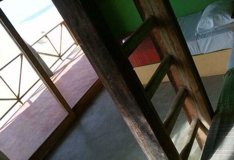 Lit en Chambre Commune, Mancora Soul
