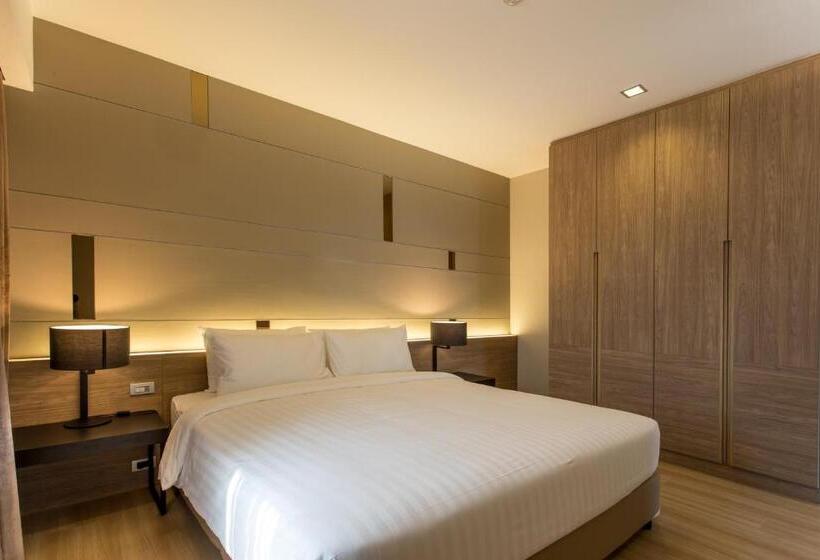 Люкс, Hyde Park Chiangmai