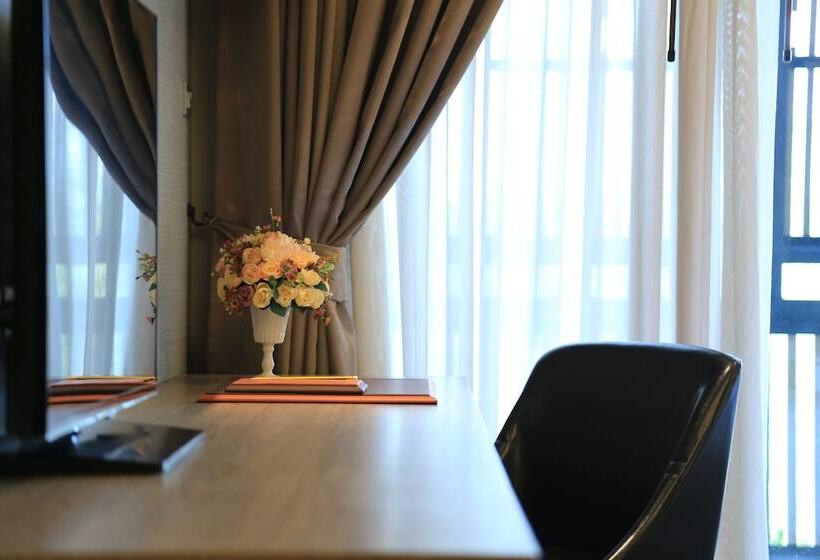 Номер Deluxe Вид на Парк, Hyde Park Chiangmai