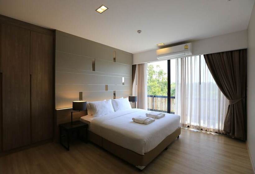 Люкс, Hyde Park Chiangmai