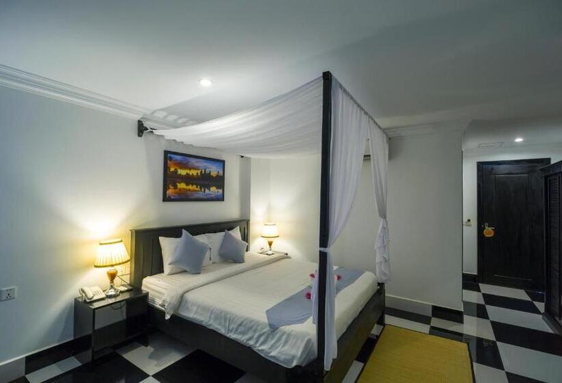 اتاق لوکس با چشم‌انداز استخر, Rithy Rine Angkor Residence