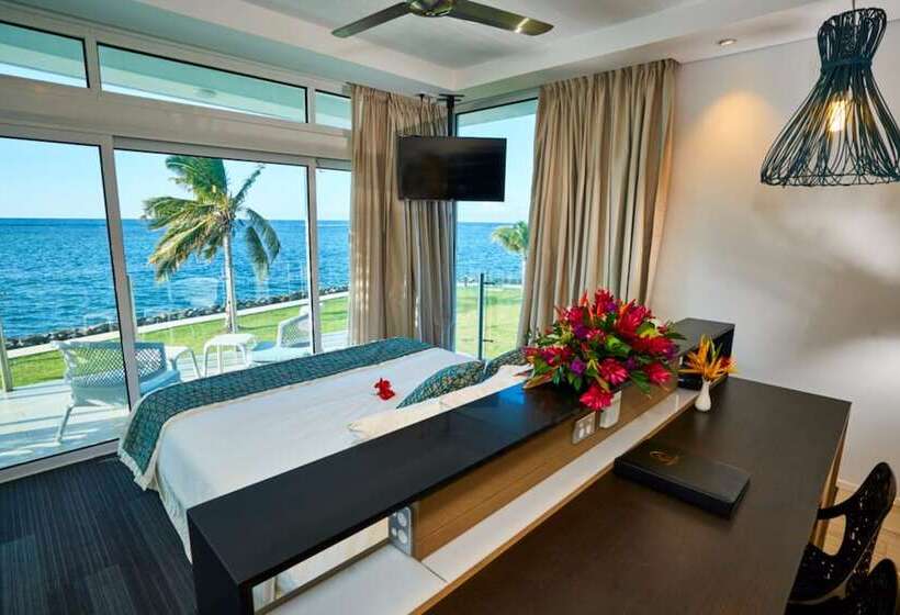اتاق لوکس با چشم‌انداز دریا, Taumeasina Island Resort