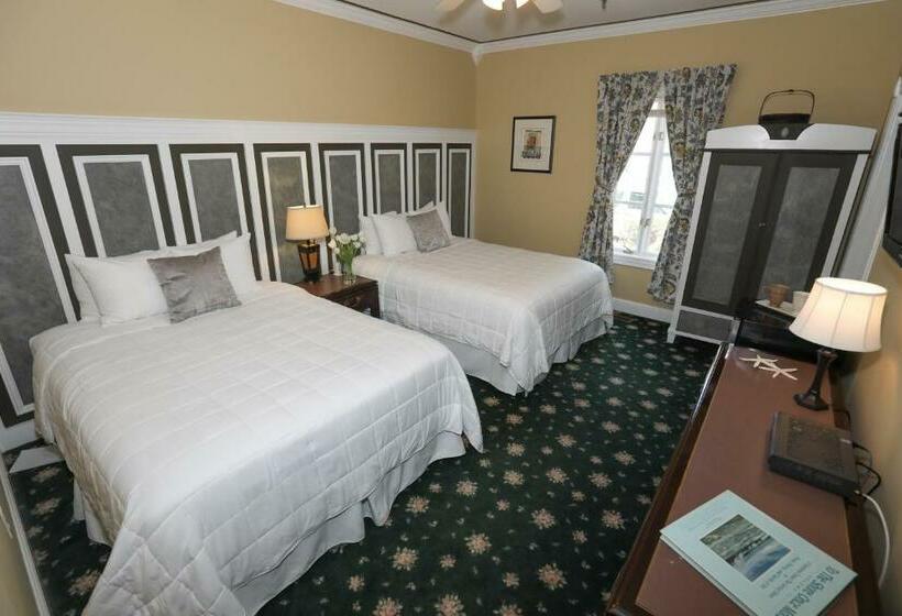 غرفة عائلية, The Ocean Plaza