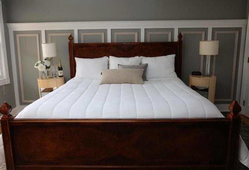 جناح, The Ocean Plaza