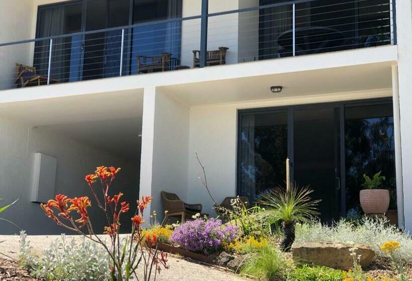 디럭스 스튜디오, Lorne Surf Apartments