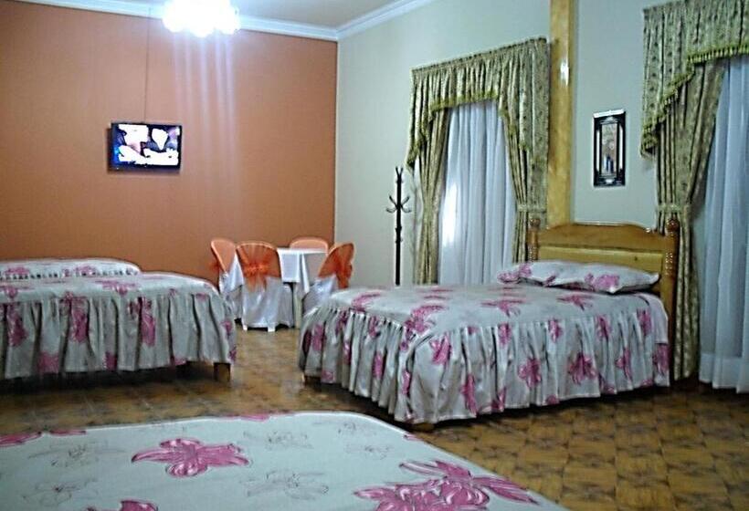 اتاق خانوادگی, Hostal Corona Blanca