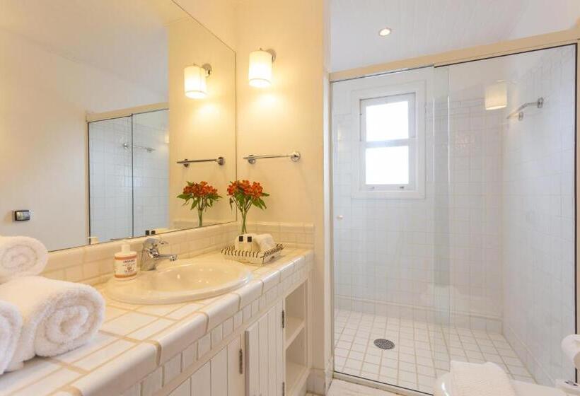 חדר דחוקס עם מיטת קינג, Aberdeen Premium Stay
