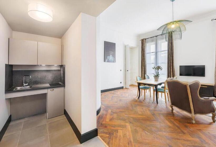 Апартаменты Superior 1 Спальня, Appart City Collection Nîmes Arènes