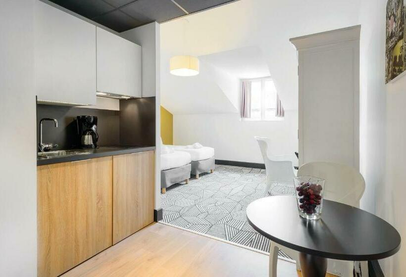 Студия Стандарт, Appart City Collection Nîmes Arènes