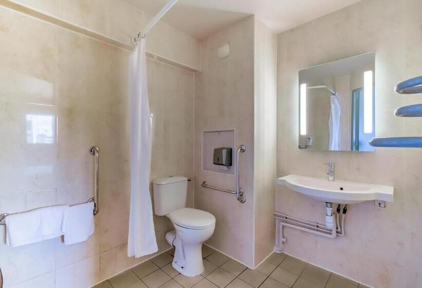 Номер Стандарт Адаптированный для Инвалидов, B&b Hotel Marseille La Valentine