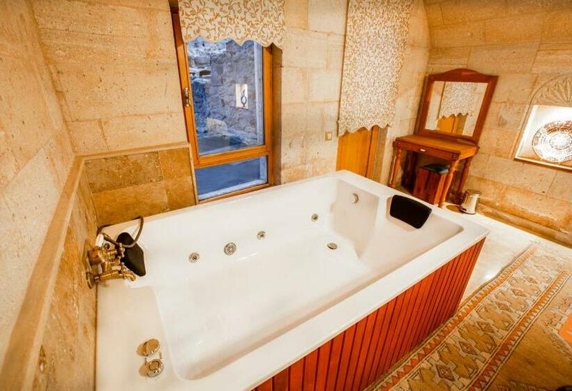 스위트 킹사이즈 침대, Caldera Cave Hotel & Restaurant