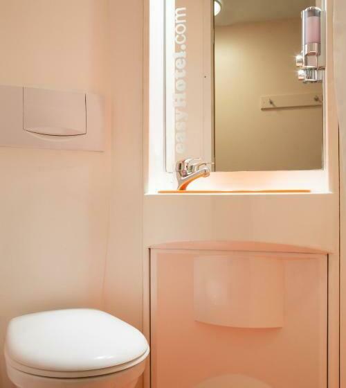 스탠다드 룸, Easyhotel Victoria