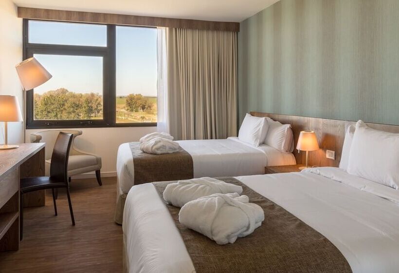 اتاق سوپریور خانوادگی, Salinas Del Almiron Resort Termal