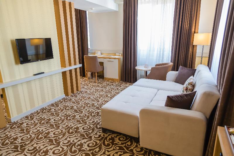 سوییت, Grand İtimat