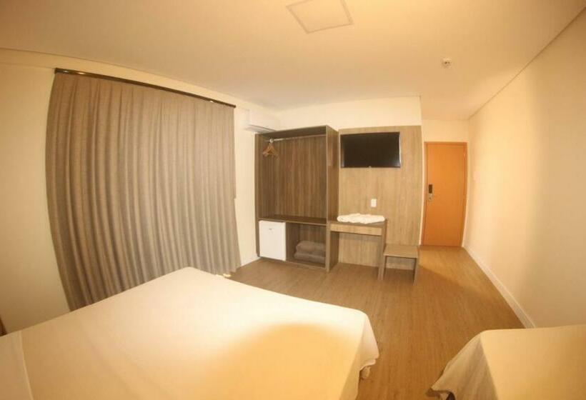 Трехместный Номер Deluxe, Ouro Minas Plaza