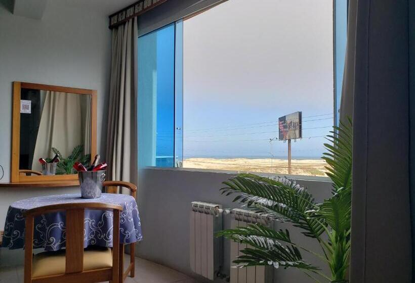 Jakuzili Süit, De Rose Praia