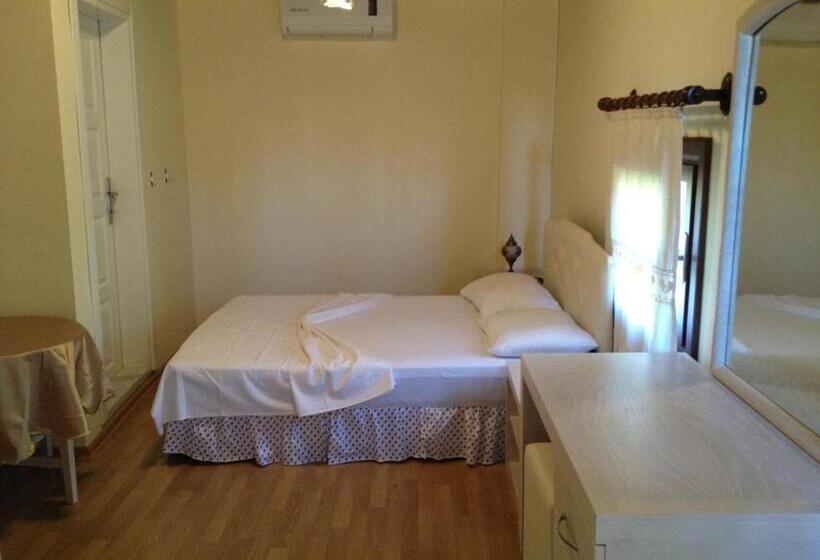 اتاق استاندارد سه نفره, Munchen Pension