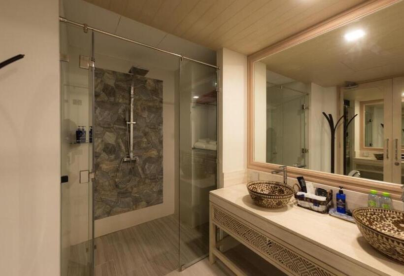 Апартаменты 1 Спальня Вид на Море, Beach Walk Boutique Resort