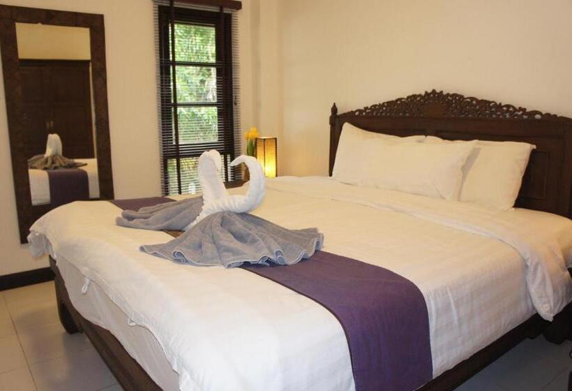 اتاق لوکس, Phuket Gay Homestay