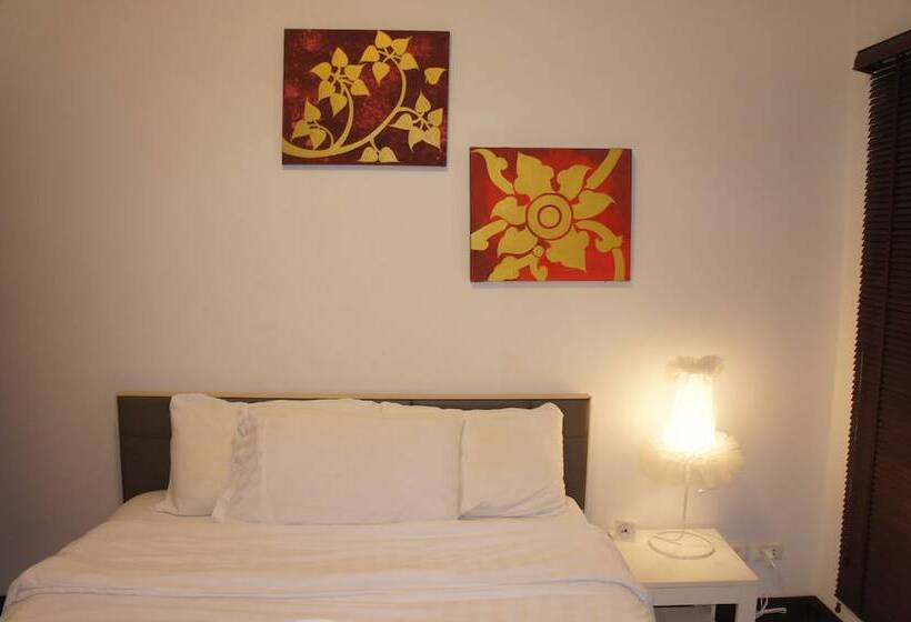 اتاق استاندارد با سرویس بهداشتی مشترک, Phuket Gay Homestay