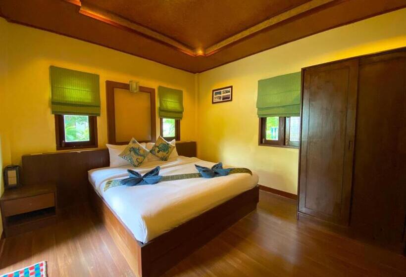 디럭스 룸, Everest Resort Samui   Sha Plus
