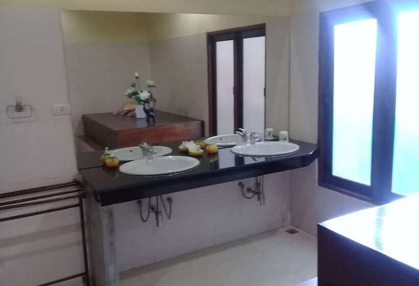 Люкс Повышенной Комфортности, Baan Ton Rak Boutique Resort