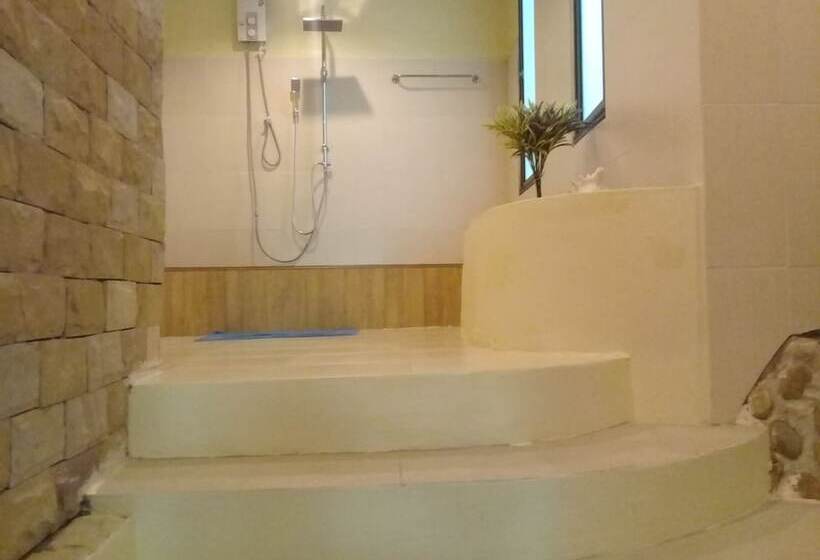 Люкс Повышенной Комфортности, Baan Ton Rak Boutique Resort