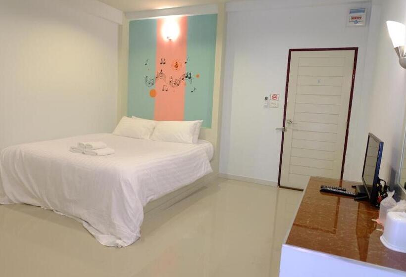 스탠다드 룸, Juntima Place At Amphawa