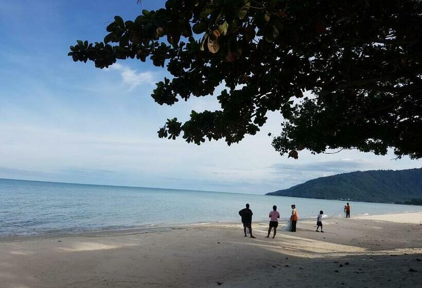 스탠다드 방갈로, Phuphat Beach