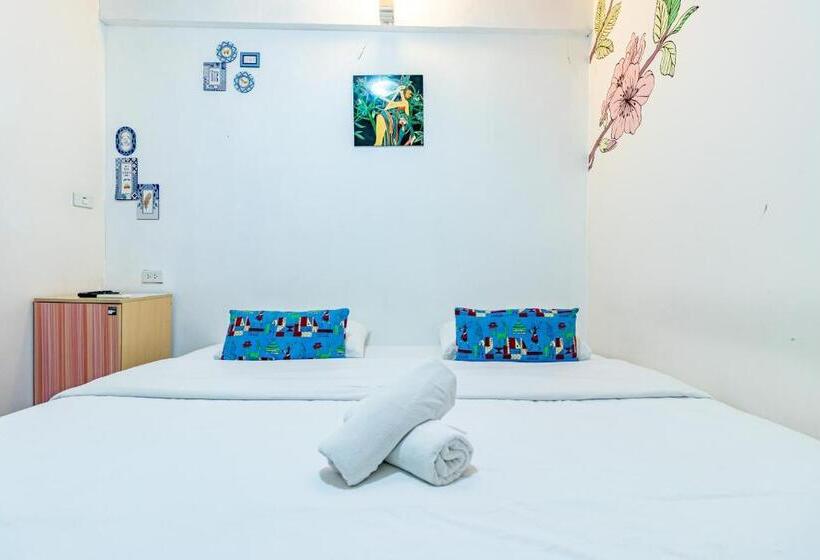 اتاق استاندارد, Sleep Dee Hostel