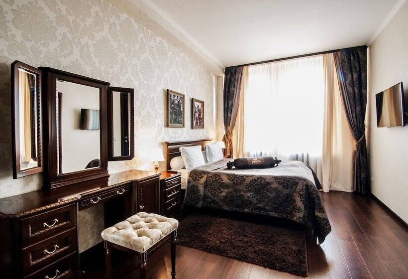 Люкс 2 Спальни, Plaza Boutique