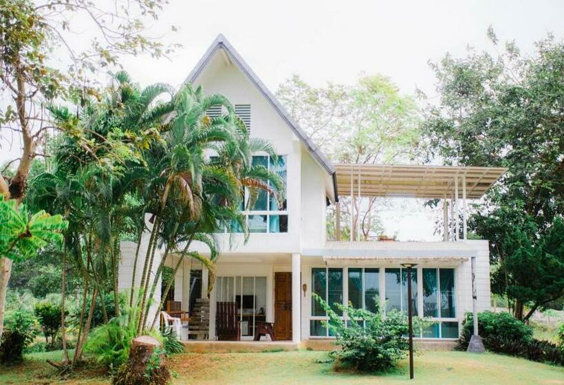 بنگله خانوادگی, Koh Mak Resort