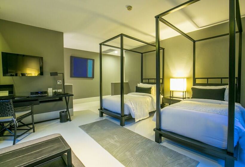 ویلای 3 خوابه, The Palayana Hua Hin